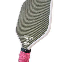 Cargar imagen en el visor de la galería, Kevlar Pickleball Paddle FACTORY-Thermoformed T700 Edge Sealing Injection Foaming Unibody Thermoformed Carbon Fiber Pickleball Paddle
